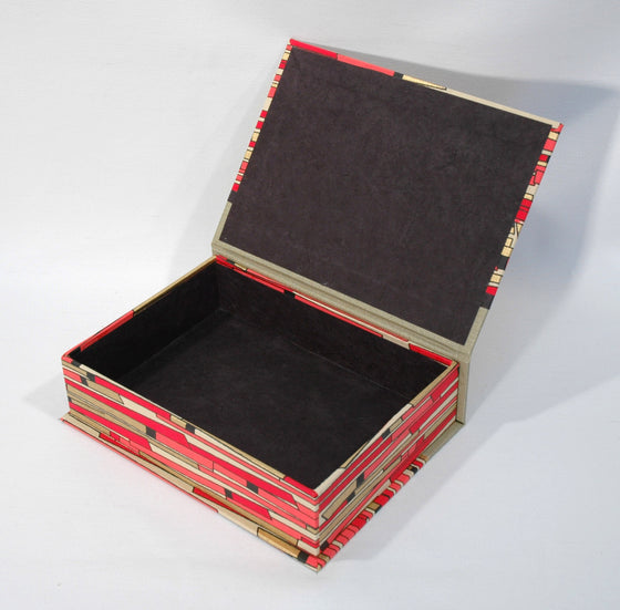 Box Hinged Lid Small - Stacked Shale Red & Gold